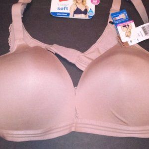 Hanes t-shirt soft wire free bra beige